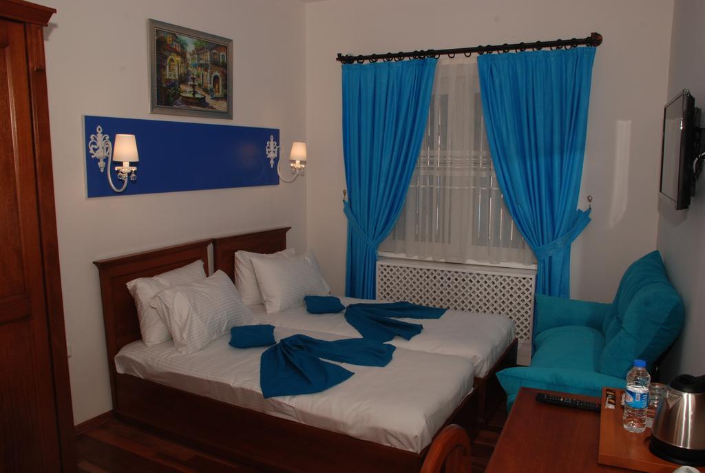 Mavi Inci Park Otel Erdek Rum bild